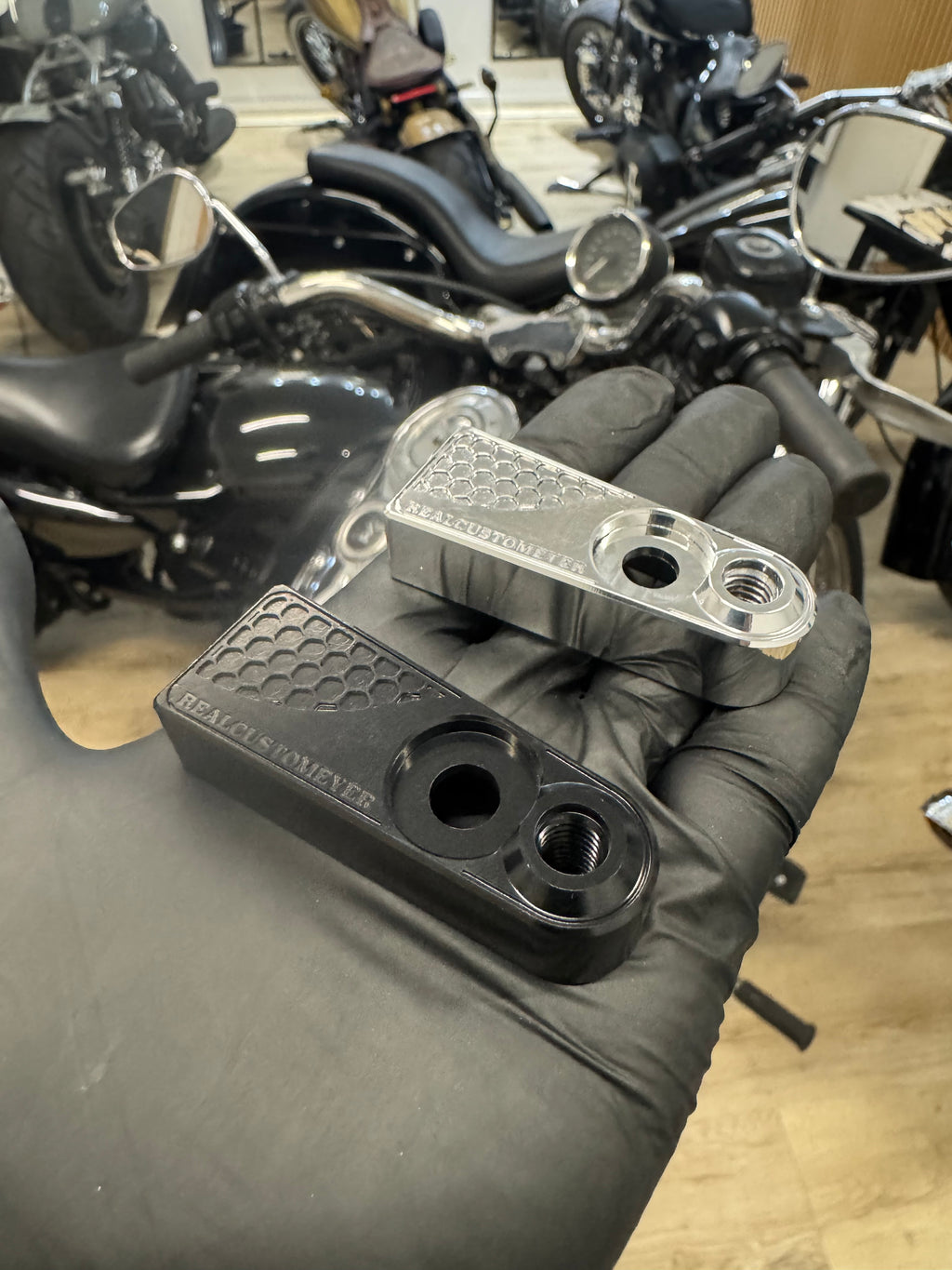 RealCustomeyer Shift Real – Schalterleichterung für verschiedene Harley Davidson Modelle