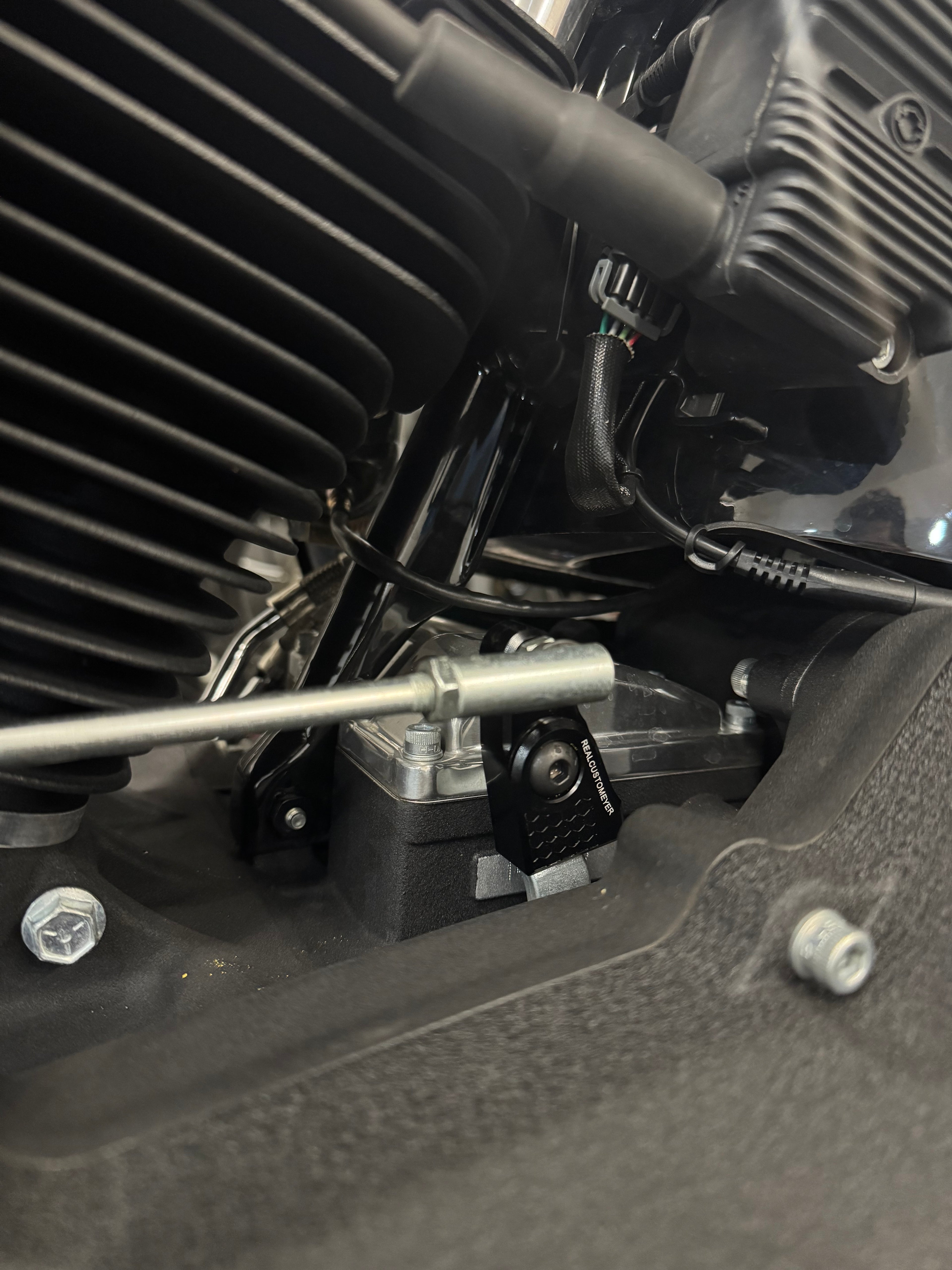 RealCustomeyer Shift Real – Schalterleichterung für verschiedene Harley Davidson Modelle