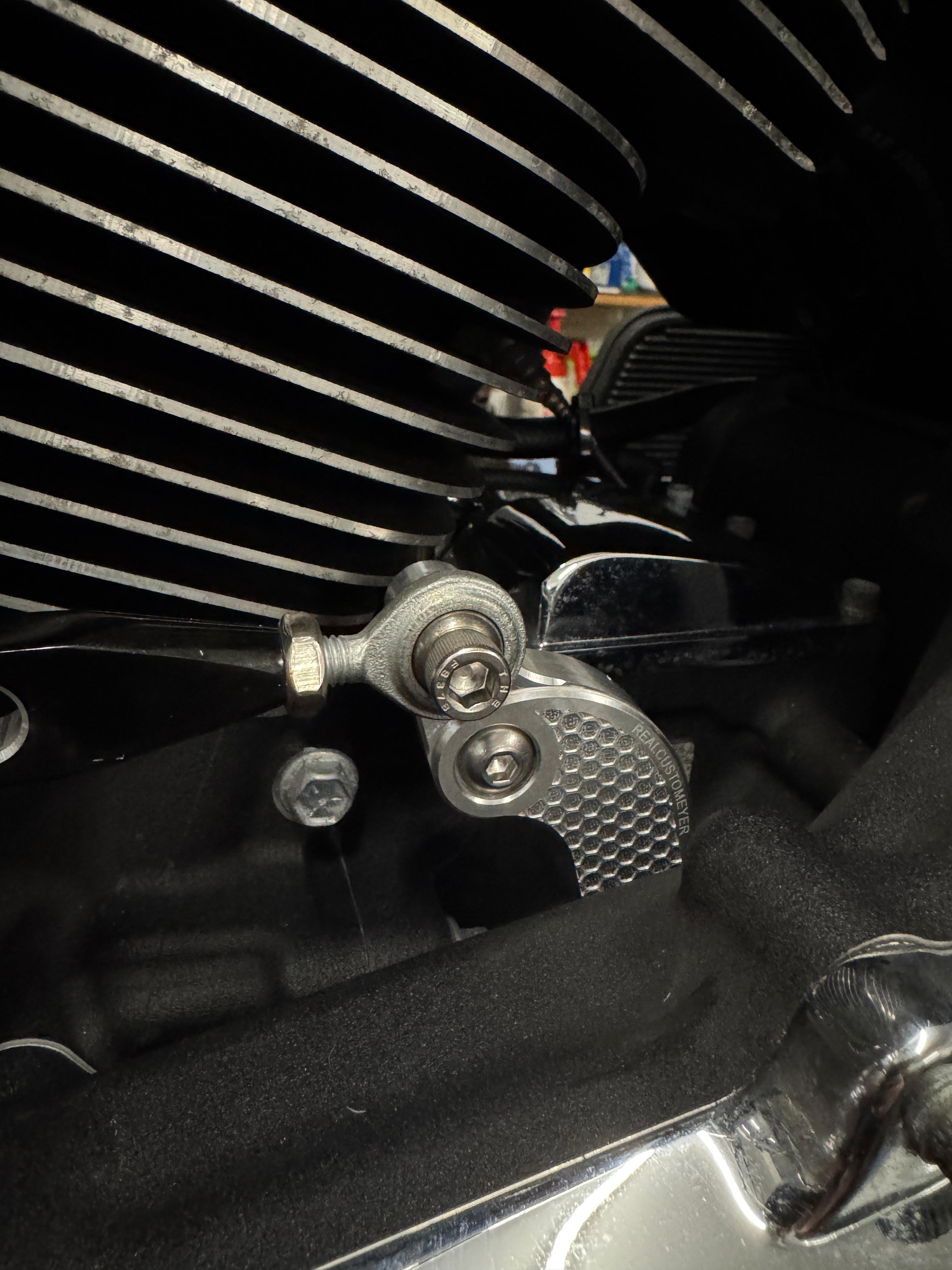 RealCustomeyer Shift Real – Schalterleichterung für verschiedene Harley Davidson Modelle